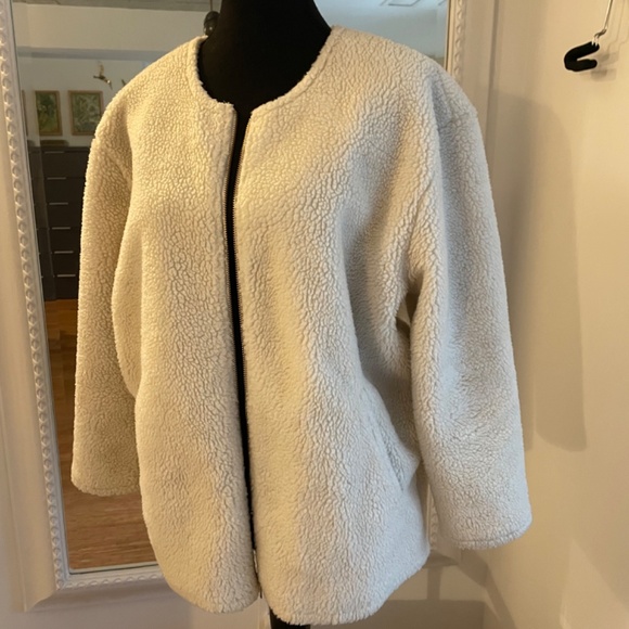 J Crew Light Sherpa Jacket with gold zip - Picture 3 of 7